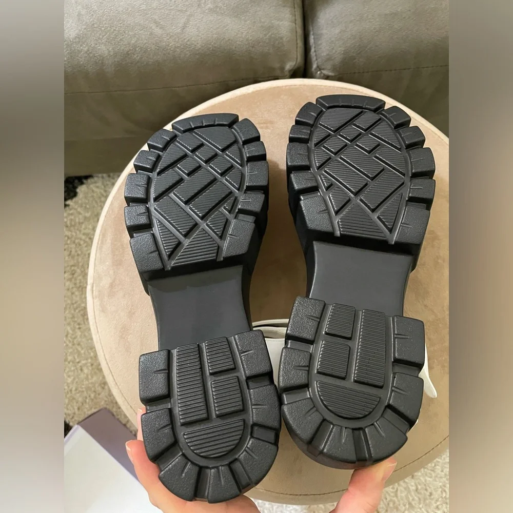 NWB Madden Girl Grandy‎ Chunky Platform Sandals - 9.5